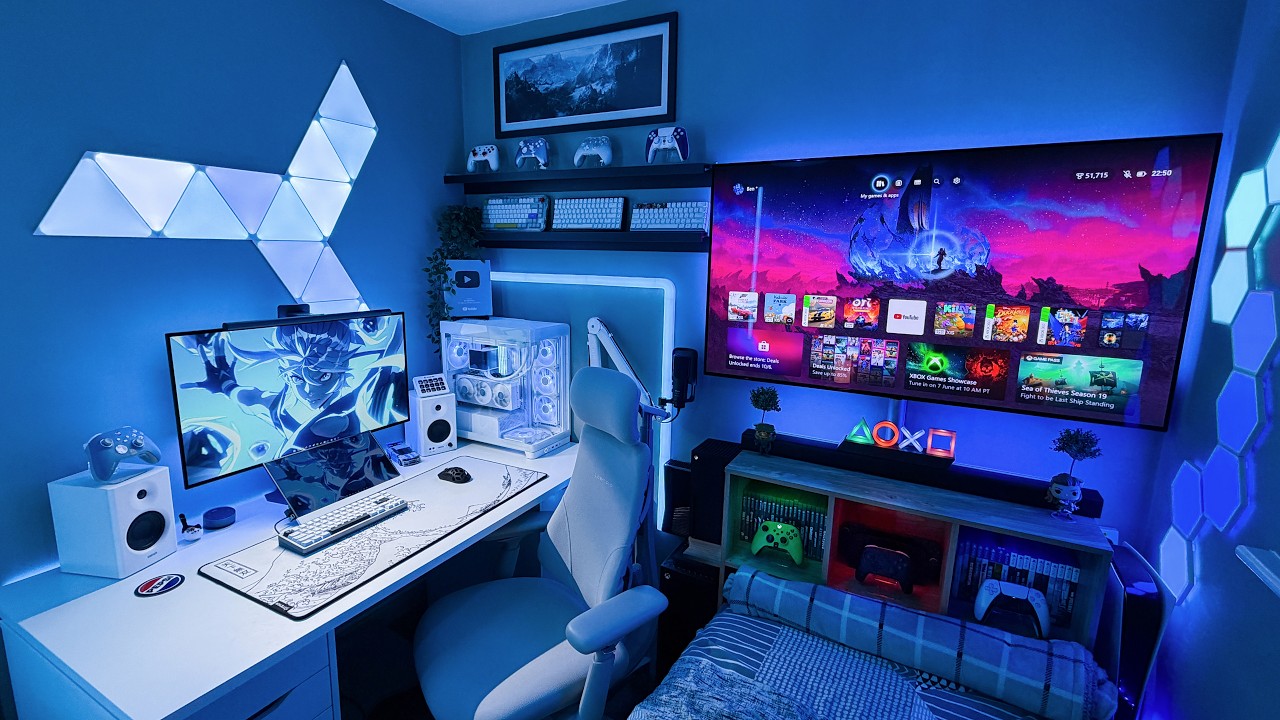 Desk setup displaying diagnostic graphics information